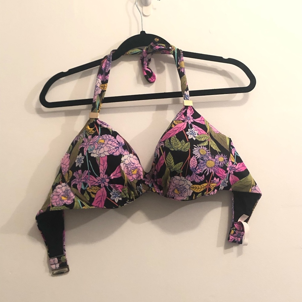 Victoria’s Secret Bikini Swim Top